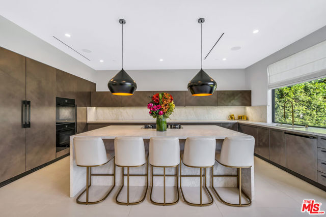 108 N Edinburgh Avenue, Los Angeles CA: https://media.crmls.org/mediaz/b712e377-1dfd-405e-9aa3-204438d35eb4.jpg