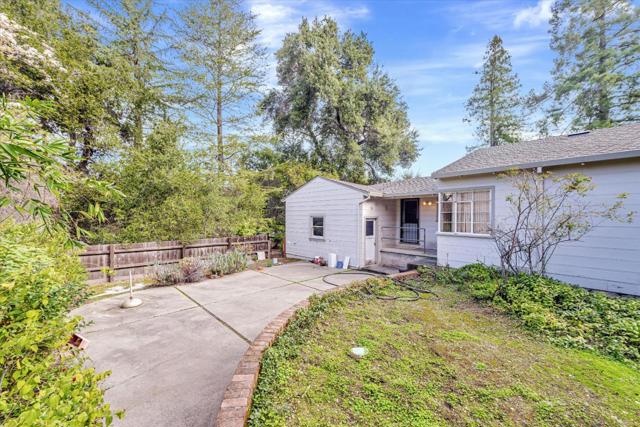15041 Park Drive, Saratoga CA: https://media.crmls.org/mediaz/b713705c-2ee6-4a9e-8f1e-6877f5d64bdf.jpg