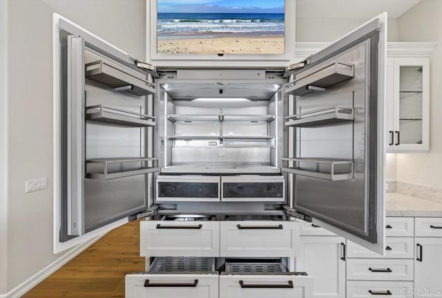 3066 Via Montevina, Fallbrook CA: https://media.crmls.org/mediaz/b713b732-1261-490f-a778-721554cb0c5f.jpg