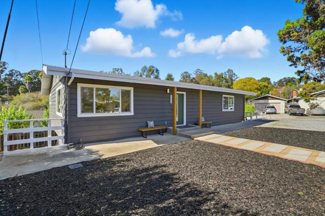 3233 Maplethorpe Lane, Soquel CA: https://media.crmls.org/mediaz/b7140616-56a0-4a7e-9771-552df288dc22.jpg