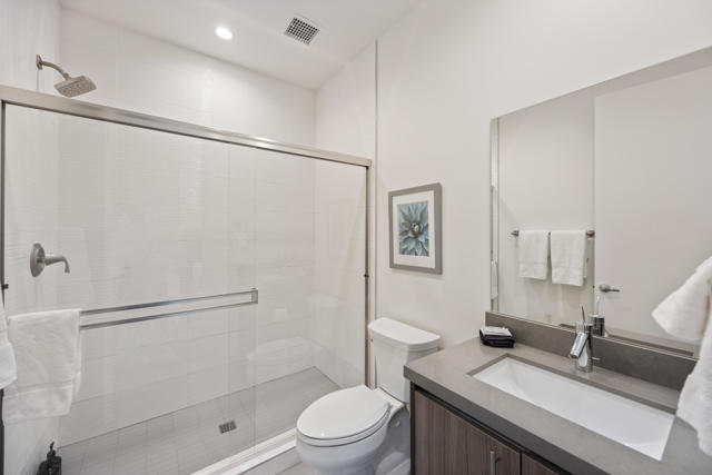 51165 Evangeline Way, La Quinta CA: https://media.crmls.org/mediaz/b7140f92-35d9-4cda-86c4-15147cb18b07.jpg