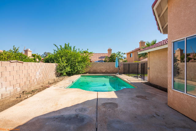 Image 33 of 34 For 81393 Avenida Gaviota