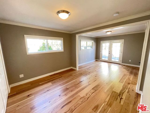 2851 Fairmount Avenue, La Crescenta CA: https://media.crmls.org/mediaz/b714cb3b-e405-45c2-8a02-71eca0b14979.jpg