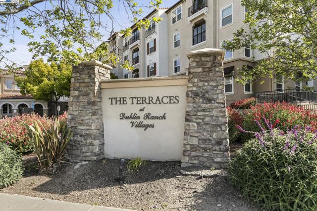 3275 Dublin Blvd, Dublin CA: https://media.crmls.org/mediaz/b715034f-5e2f-40b6-987f-093d48f6b99b.jpg