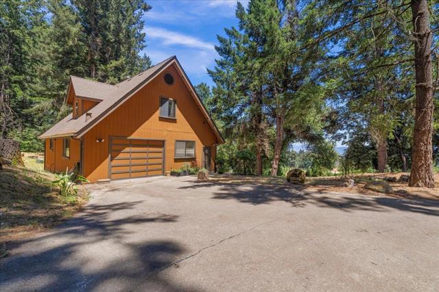 19960 Skyline Boulevard, Los Gatos CA: https://media.crmls.org/mediaz/b7155e2e-a03d-4a96-abe0-fc4cca3174fa.jpg