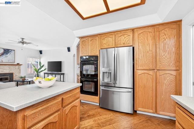 Image 19 of 46 For 579 Amberwood Way