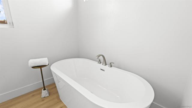 16925 Old Coach Rd, Poway CA: https://media.crmls.org/mediaz/b715d343-5590-40f8-b656-779cfd0d90ca.jpg