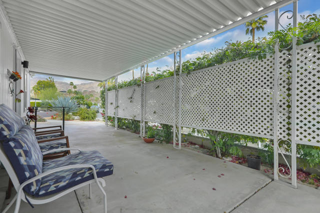 49305 Highway 74, Palm Desert CA: https://media.crmls.org/mediaz/b7162c43-e787-4603-9791-0f8d309e415f.jpg