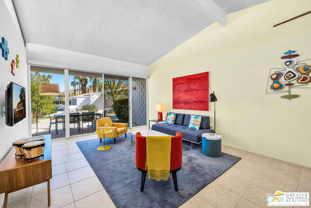 2380 S Skyview Drive, Palm Springs CA: https://media.crmls.org/mediaz/b717356f-8d6c-4d56-8727-2f9d287da80b.jpg