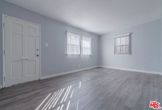 1124 W 110th Street, Los Angeles CA: https://media.crmls.org/mediaz/b7174ddc-b4e3-4a41-bdbd-884504e977a9.jpg