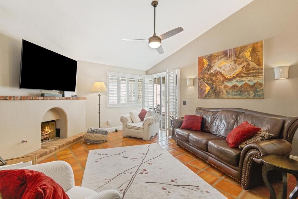 MLS #219138711DA image #3