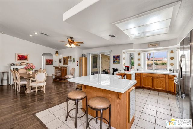 76954 Florida Avenue, Palm Desert CA: https://media.crmls.org/mediaz/b719e04a-1a3d-4605-8395-f537db3e2ea1.jpg