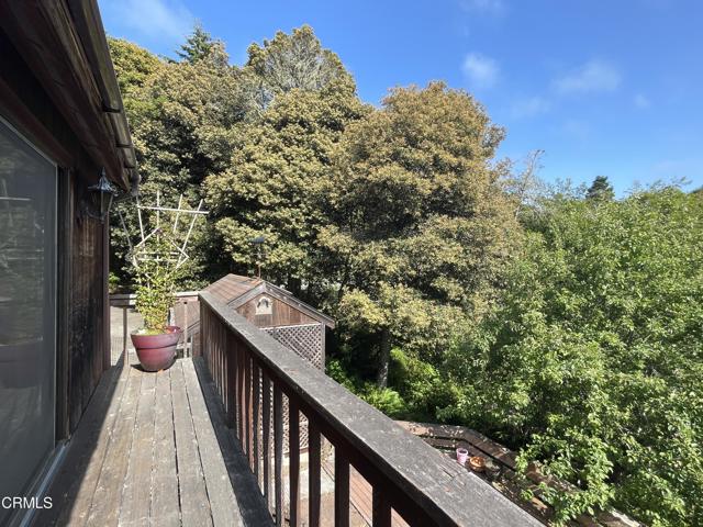 32691 Pearl Drive, Fort Bragg CA: https://media.crmls.org/mediaz/b71b4c47-8068-49e7-87e6-c7005cc587d7.jpg