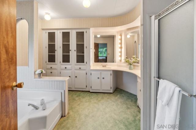 2250 N Broadway, Escondido CA: https://media.crmls.org/mediaz/b71b8151-d4f0-4fbb-b44a-56c16ed5023e.jpg