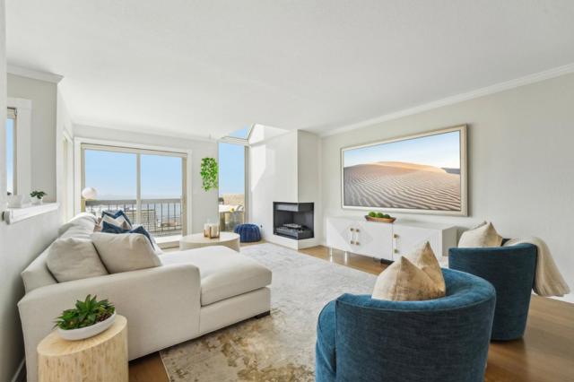 415 Roberts Road, Pacifica CA: https://media.crmls.org/mediaz/b71bdce7-7fdd-4b5f-9930-ed33e7b243ef.jpg