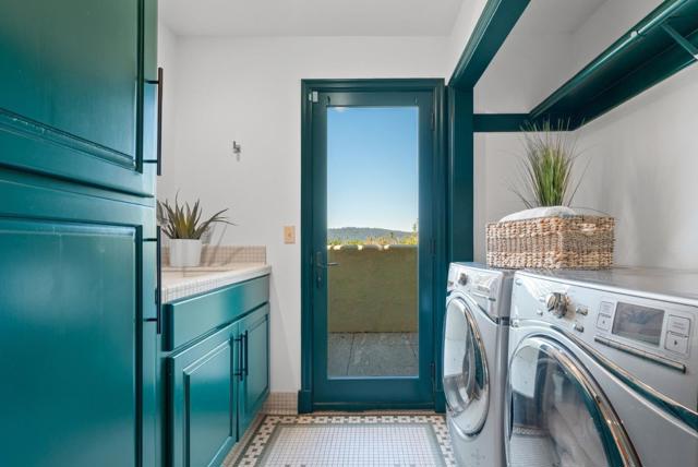 17 Kite Hill Road, Santa Cruz CA: https://media.crmls.org/mediaz/b71bf2d9-db60-4f58-93af-2038a3ff6180.jpg