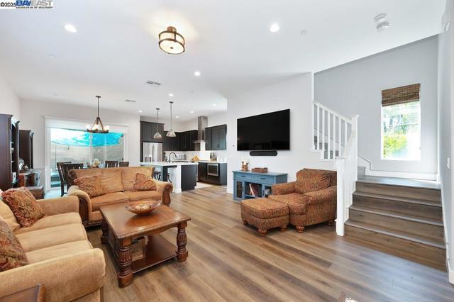 7544 Twin Bridges Ln, Citrus Heights CA: https://media.crmls.org/mediaz/b71c80d7-3c47-4f76-ab15-b2c4c196c533.jpg