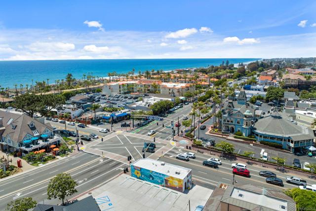 2537 Davis Ave, Carlsbad CA: https://media.crmls.org/mediaz/b71d3278-446e-4e85-8e62-b9f569e1508e.jpg