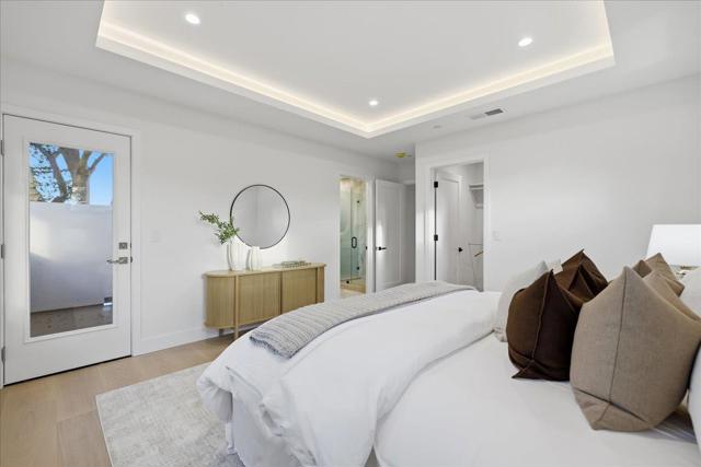 852 La Para Avenue, Palo Alto CA: https://media.crmls.org/mediaz/b71d484d-722b-4a55-8668-597353ff5b0c.jpg