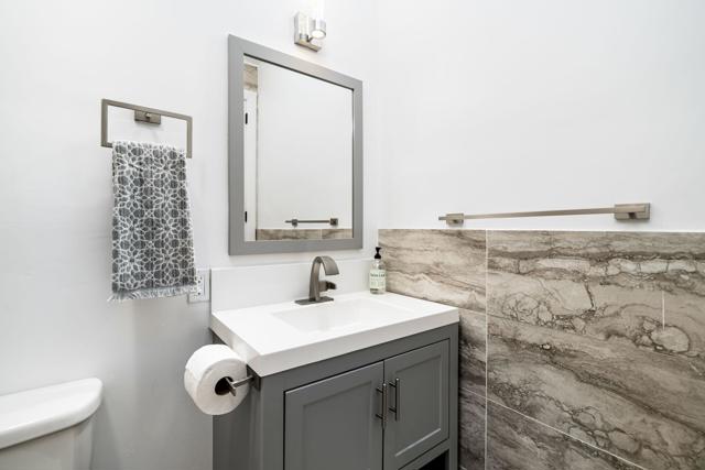 74775 Del Coronado Drive, Palm Desert CA: https://media.crmls.org/mediaz/b71dc92e-63ac-454d-a825-564796c956b7.jpg