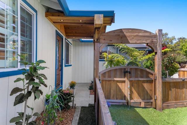 2257 Juan Pablo Lane, Santa Cruz CA: https://media.crmls.org/mediaz/b71e204d-31d7-4104-8635-c2901199a152.jpg