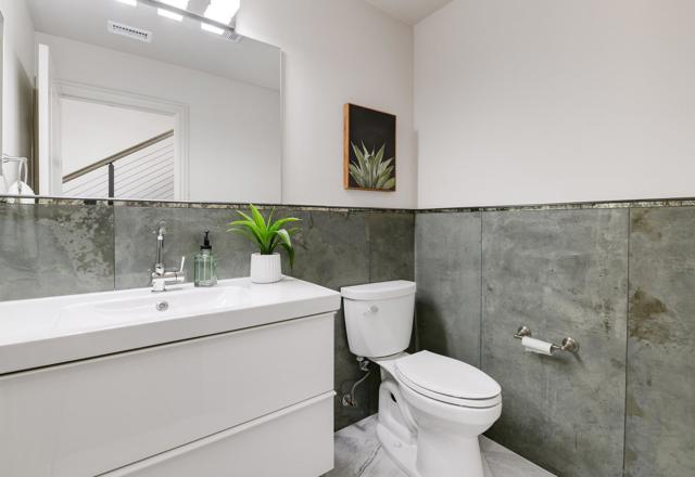 3739 31St St, San Diego CA: https://media.crmls.org/mediaz/b71ea58b-3b13-49c7-a03b-6b5fc43cb385.jpg