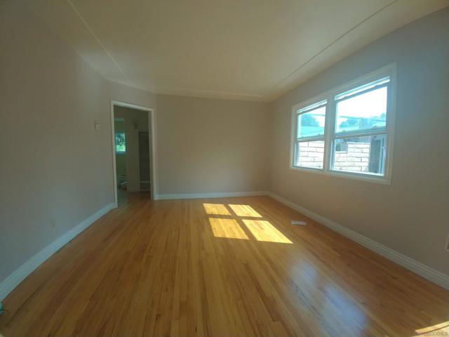 4922 24 Coronado Ave, San Diego CA: https://media.crmls.org/mediaz/b71ec896-ac7b-4105-9d52-792fb868b6a4.jpg