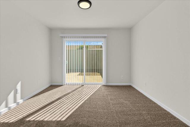 1521 Ebro Circle, Salinas CA: https://media.crmls.org/mediaz/b71ee5dc-ca6f-45b6-9b8a-2450be329d58.jpg