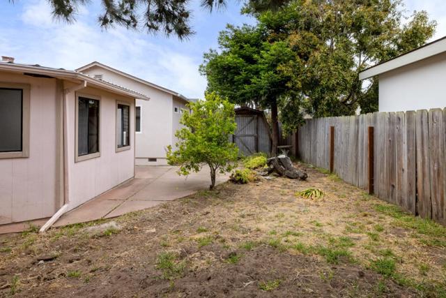 242 Littleness Avenue, Monterey CA: https://media.crmls.org/mediaz/b71f5d4b-1d76-4271-b8b4-cfaf3a37dd52.jpg