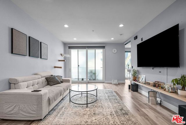 1234 Wilshire Boulevard, Los Angeles CA: https://media.crmls.org/mediaz/b71ff225-b22c-49e5-9fbf-8d93356054e6.jpg