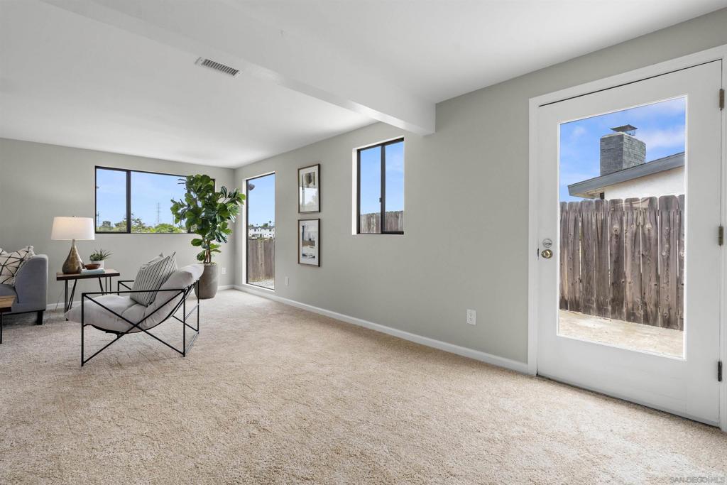 MLS #250034294SD img 10