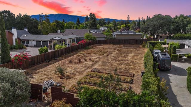 1170 Steinway Avenue, Campbell CA: https://media.crmls.org/mediaz/b721e51e-5e03-4fbc-8de1-404da9c74f94.jpg