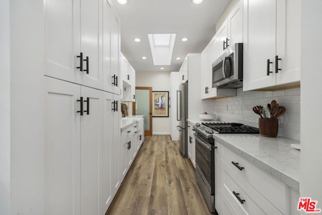 Drew Fenton | 11928 Kiowa Avenue Los Angeles CA | MLS: 7448155 Drew Fenton | 11928 Kiowa Avenue Los Angeles CA | MLS: 7448155