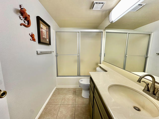 Image 24 of 56 For 1679 Sunflower Court