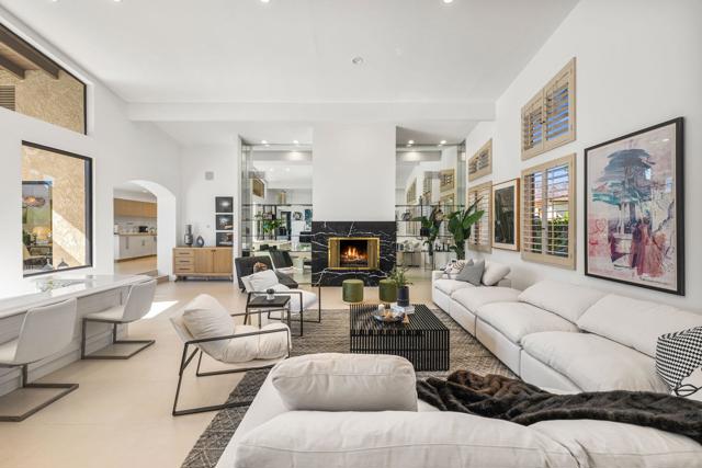 73717 Agave Lane, Palm Desert CA: https://media.crmls.org/mediaz/b722fc45-947b-47ab-92fc-60fc95b81a60.jpg