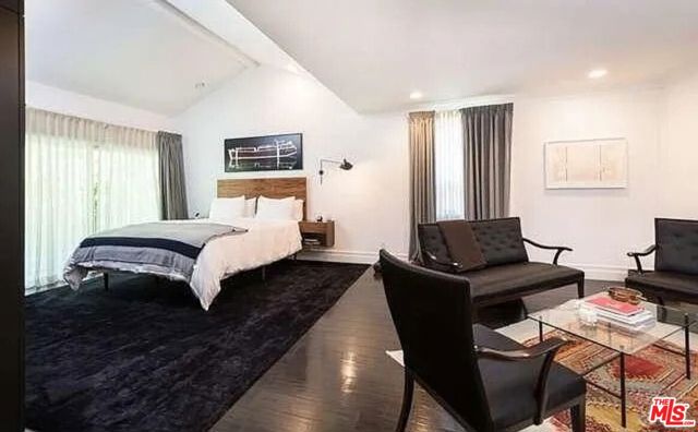 9684 Wendover Drive, Beverly Hills CA: https://media.crmls.org/mediaz/b72350e8-3218-40dc-bb9b-ec777a03c404.jpg