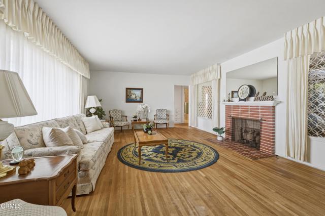 Detail Gallery Image 4 of 27 For 3405 Loma Vista Rd, Ventura,  CA 93003 - 3 Beds | 2 Baths