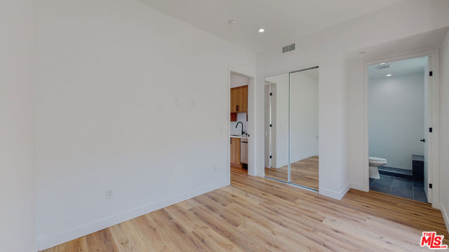 Image 3 for 4460-1 Maplewood Ave, Los Angeles, CA 90004