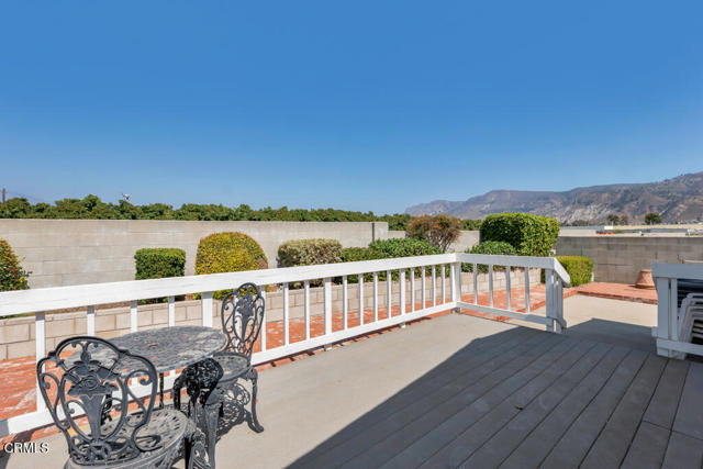 975 W Telegraph Road, Santa Paula CA: https://media.crmls.org/mediaz/b7250f8a-c5fd-4e6e-a137-57d56ef2b7f3.jpg