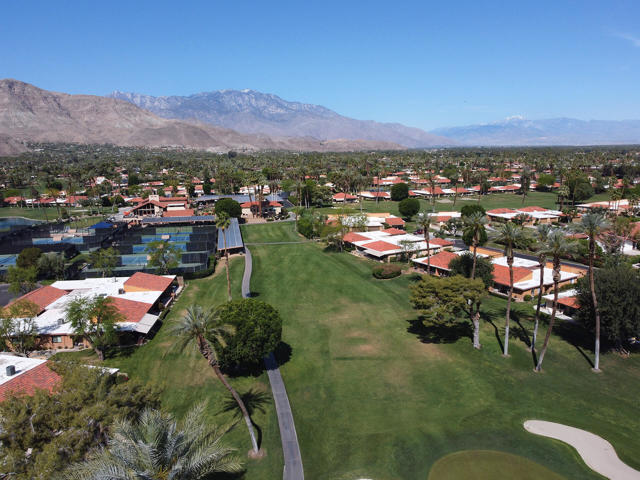 Image 34 of 42 For 74 La Ronda Drive