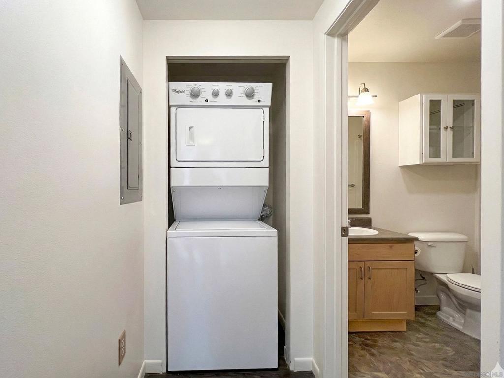 1501 Front St - photo 16