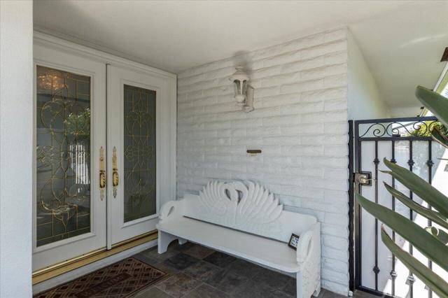 1462 La Loma Drive, San Marcos CA: https://media.crmls.org/mediaz/b729dd0d-168b-421e-9a87-32a8bb12e6a5.jpg