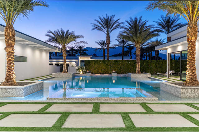 2 Bravo Court, Rancho Mirage CA: https://media.crmls.org/mediaz/b72c172a-37c5-48d8-bd99-525262ed7b6c.jpg