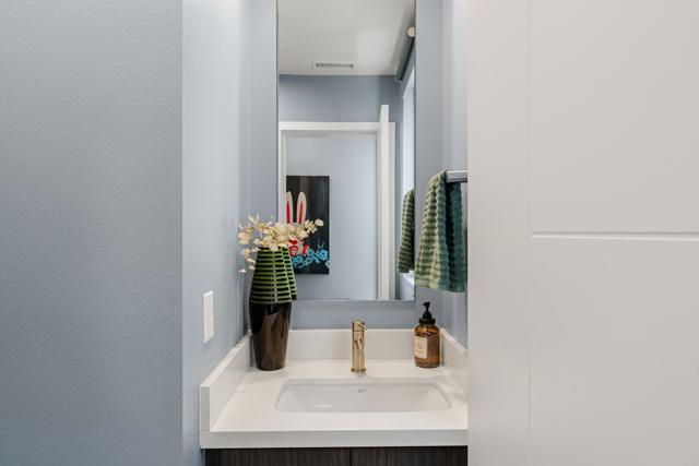 Detail Gallery Image 14 of 33 For 8355 Summit Way, San Diego,  CA 92108 - 3 Beds | 3/1 Baths