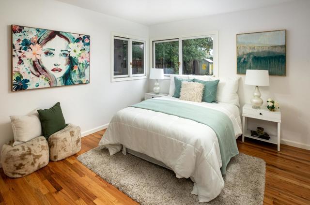 1264 Richardson Avenue, Los Altos CA: https://media.crmls.org/mediaz/b72c89e5-9bc1-4586-b263-426f8d3c676f.jpg