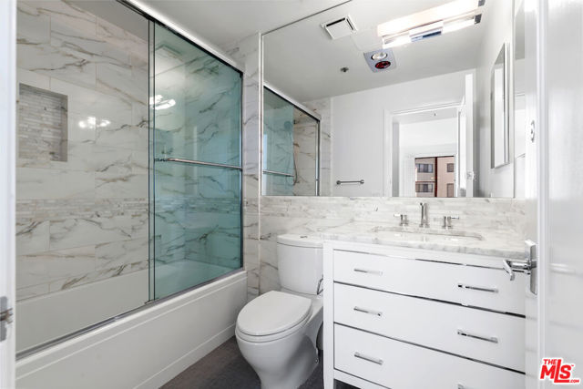 10550 Wilshire Boulevard, Los Angeles CA: https://media.crmls.org/mediaz/b72d34f0-c130-4eb1-9d6e-6163d112081d.jpg