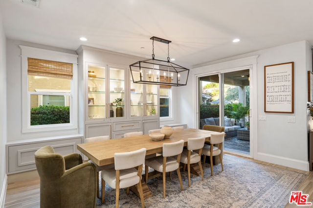 22499 Leaf Spring Court, Santa Clarita CA: https://media.crmls.org/mediaz/b72de934-41c1-412d-9cba-b7ac05411739.jpg