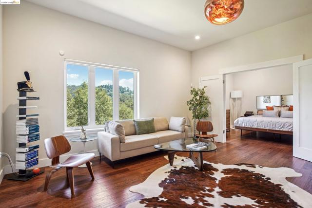 Image 5 of 46 For 90 Starview Dr