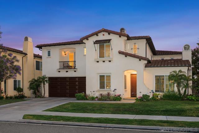 10237 Paseo De Linda, San Diego CA: https://media.crmls.org/mediaz/b72e99c3-408d-4502-bb0f-738609d9412d.jpg