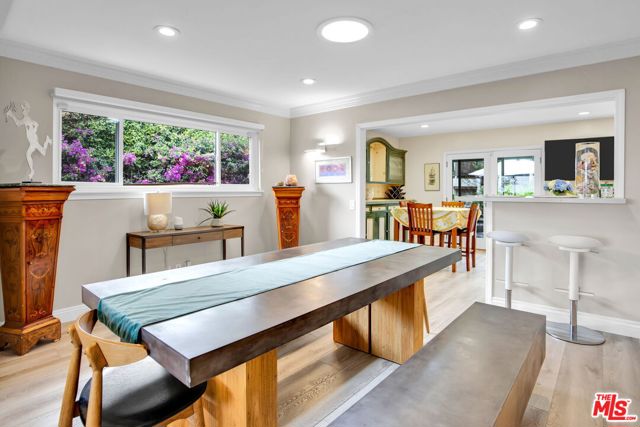 Formal Dining